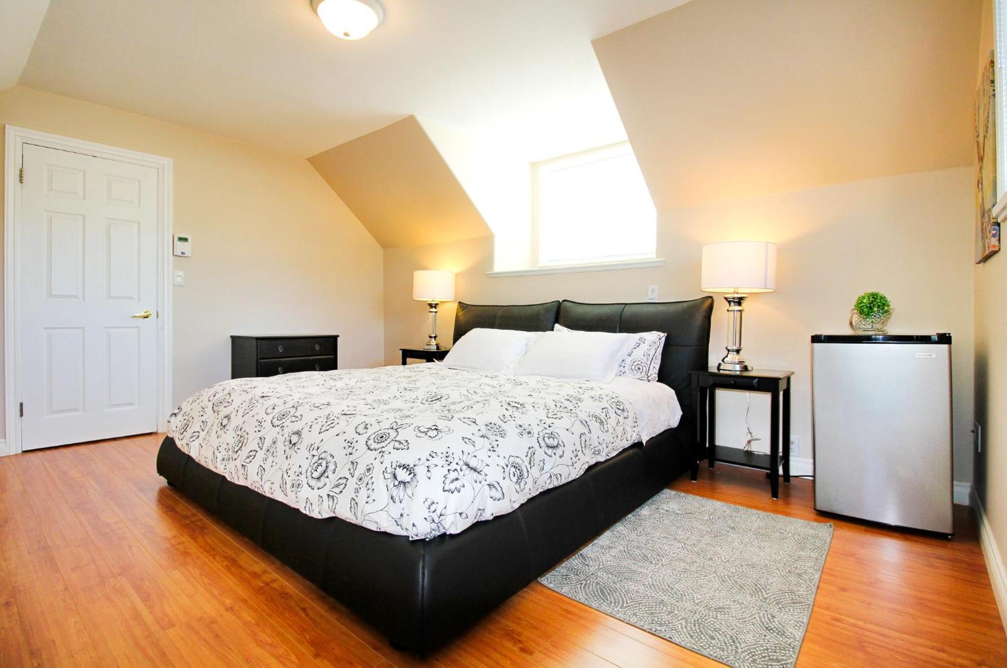 Spacious Two Bedrooms With Two Bathrooms Central Richmond 15Min To Yvr Airport מראה חיצוני תמונה